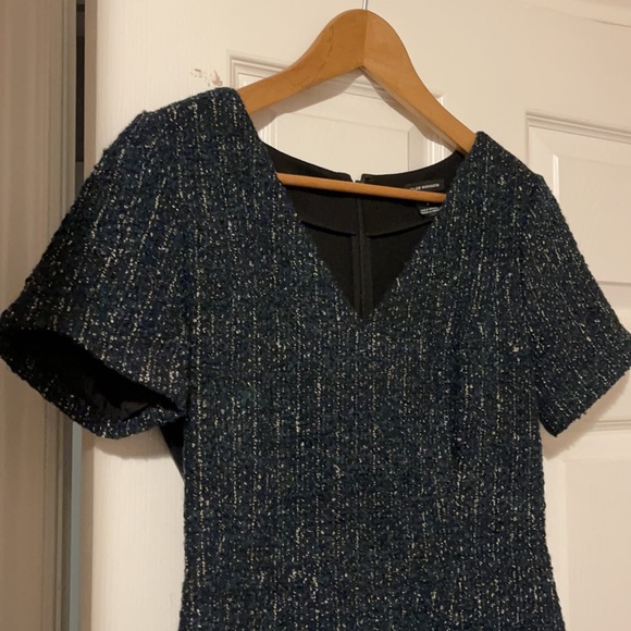 Club Monaco - knit dress - size 4 - Picture 6 of 7